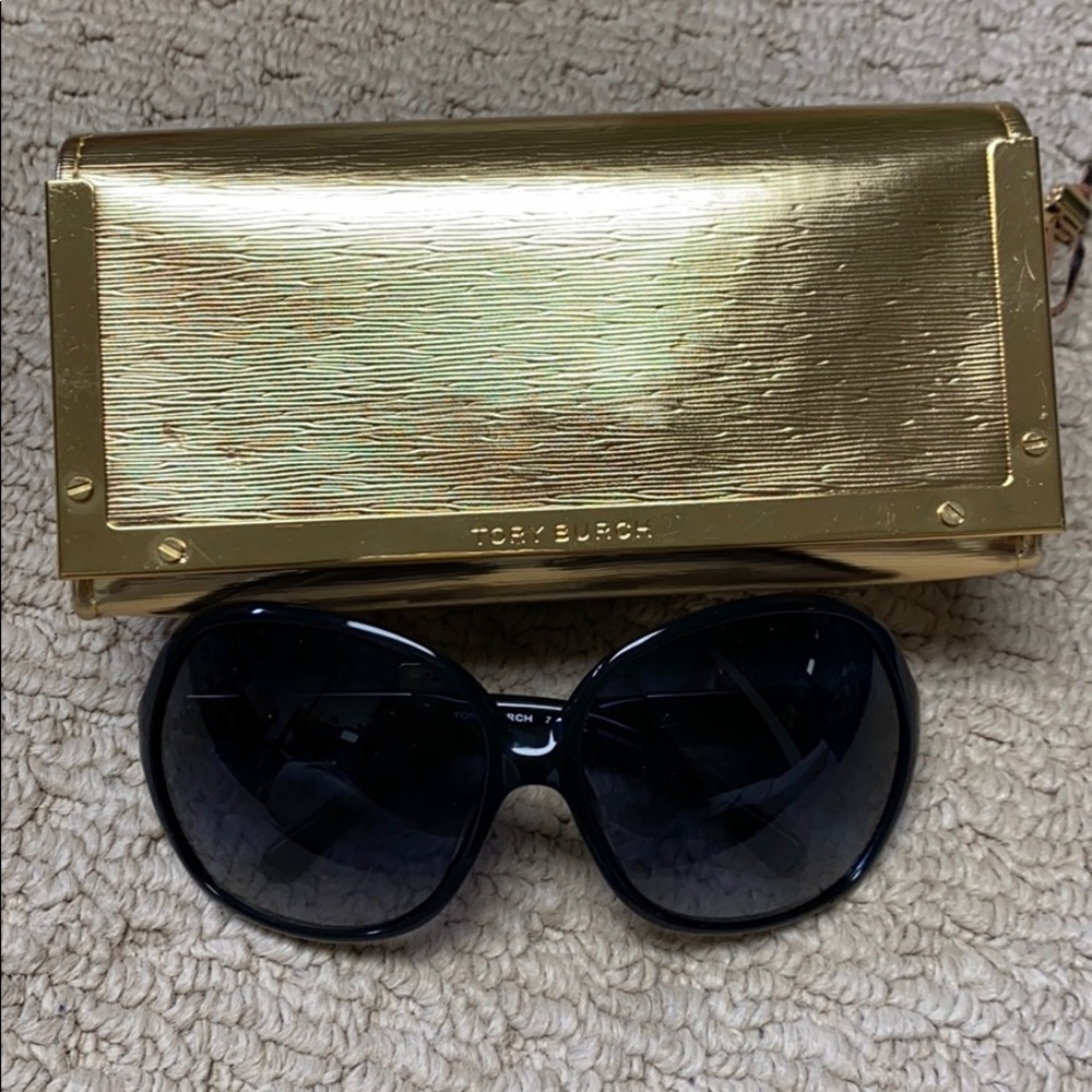 Tory Burch sunglass set